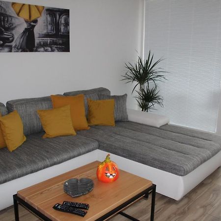 Apartment Anno Дунайська Стреда Екстер'єр фото